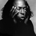 /album/fotogaleria-irving-penn/miles-davis-by-irving-penn-590x590-jpg/